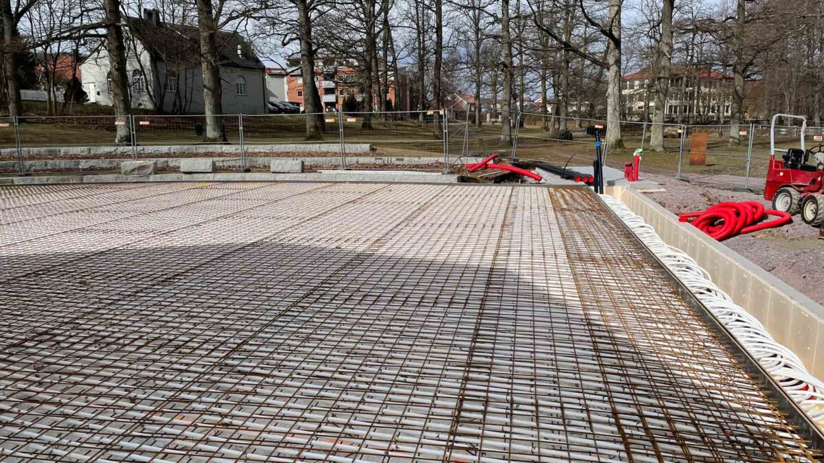 Lystlunden Park – Urban Utebane (2022) — Lystlunden Park 2022 – Kunstisbane i Horten